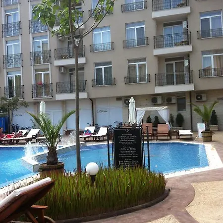 Apartment In Dawn Park