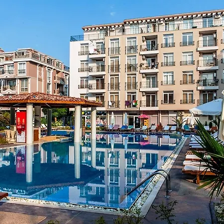 Apartment In Dawn Park